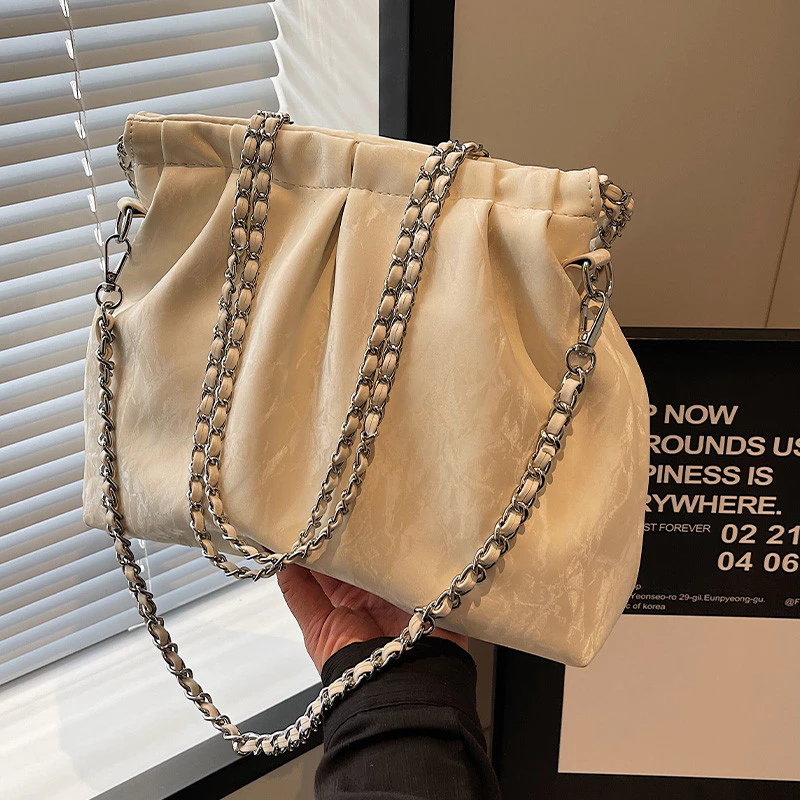 High-End Feeling Big Bag 2025 New Style Trendy Fashion All-Match Texture Shoulder Bag Large-Capacity Commuter Hand