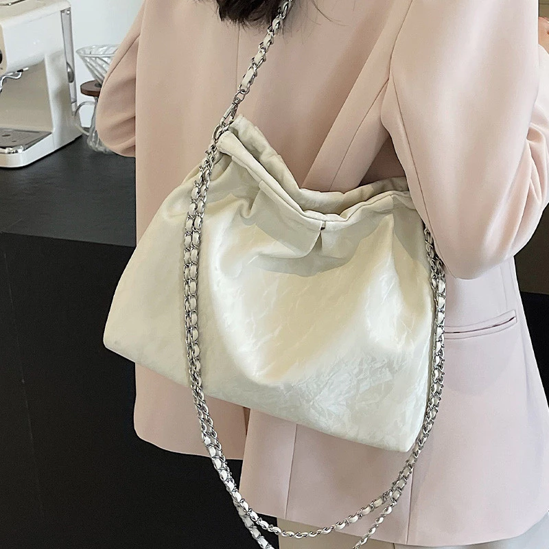High-End Feeling Big Bag 2025 New Style Trendy Fashion All-Match Texture Shoulder Bag Large-Capacity Commuter Hand