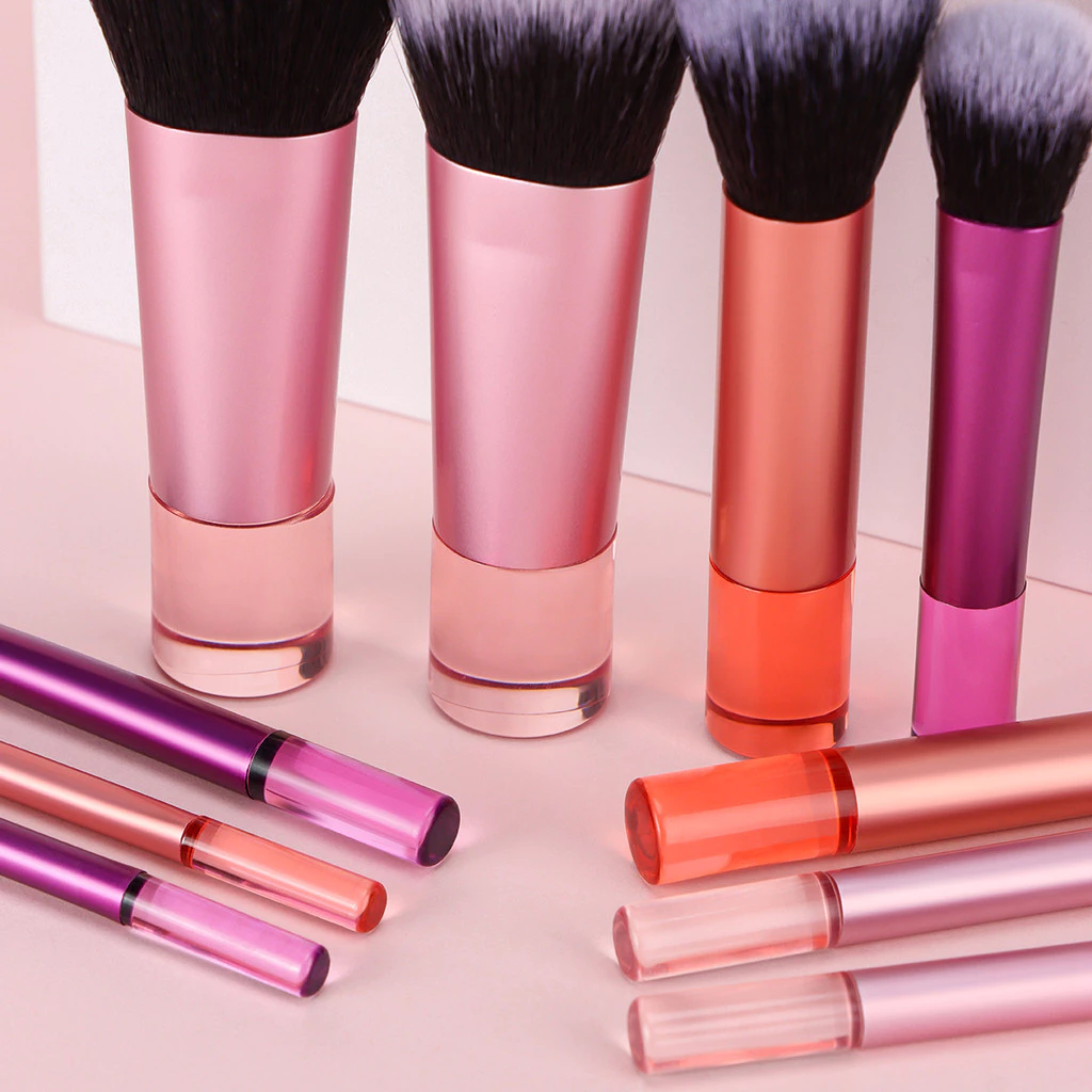 10pcs/set Makeup brush, free brush bag is a full set of travel essentials and easy to carry