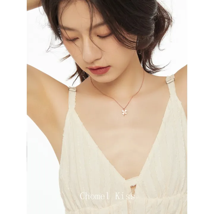 CHOMEL Singapore Clover necklace 18K for women no rusting rantai leher perempuan chain cute diamond pendant 项链女韩版ins