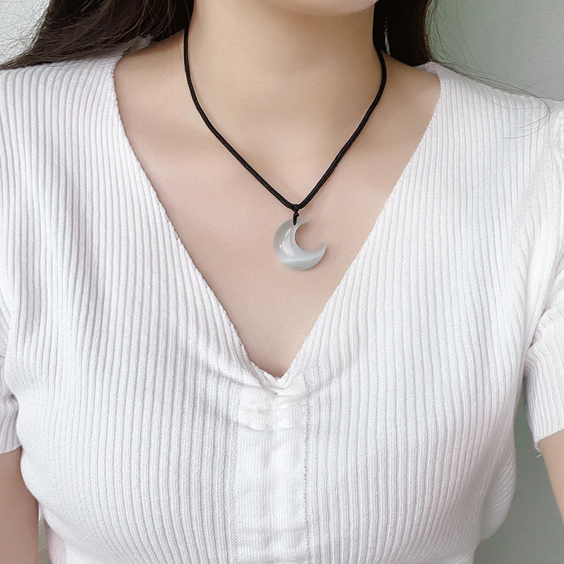 Vintage New Chinese Ethnic Style Moon Pendant Necklace Ethnic Style Clavicle Chain Women Accessories