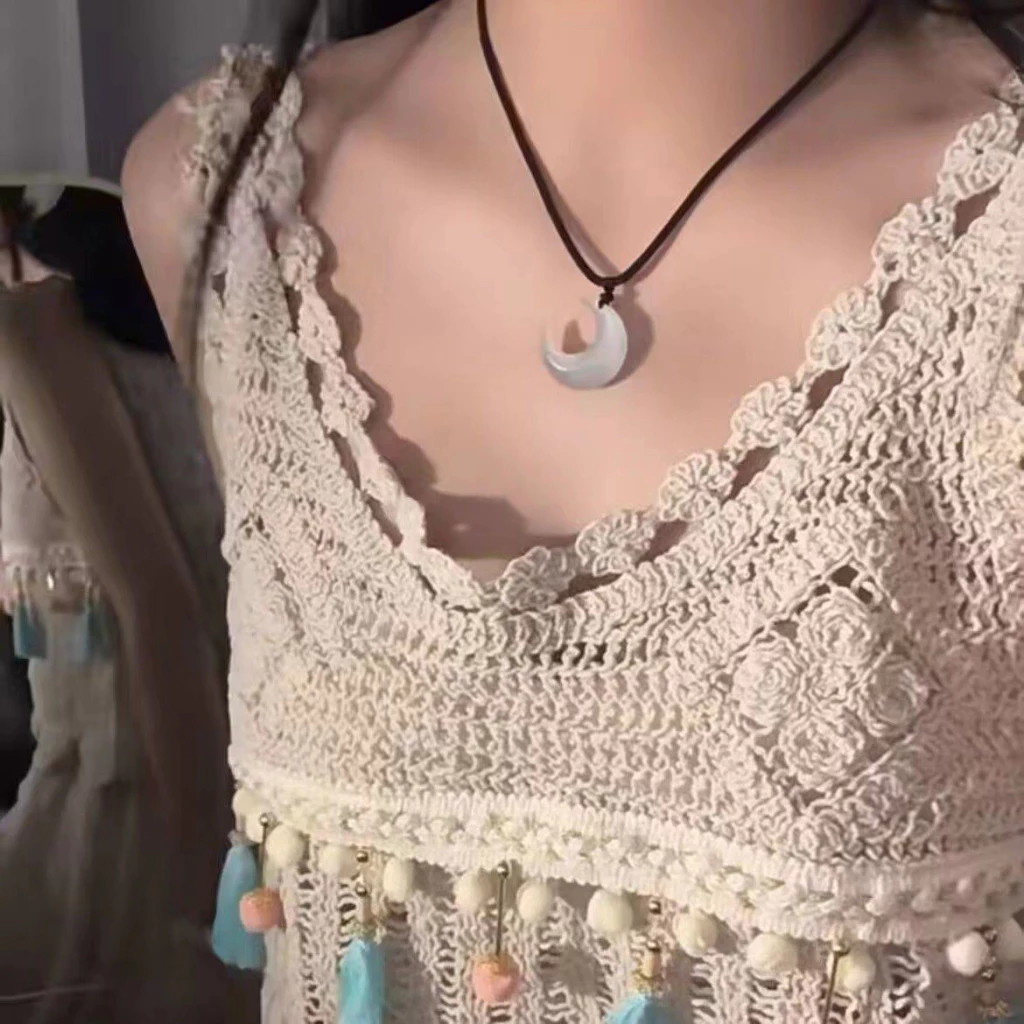 Vintage New Chinese Ethnic Style Moon Pendant Necklace Ethnic Style Clavicle Chain Women Accessories