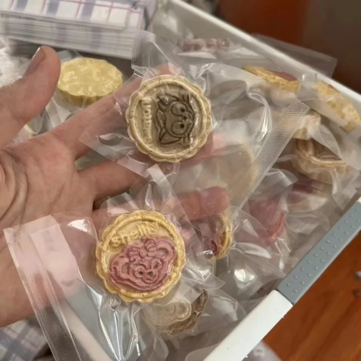 Mooncake Freeze Dried Meat Biscuit Hamster Snack/Cat Snack/ Dog Snack/Pet Mooncake