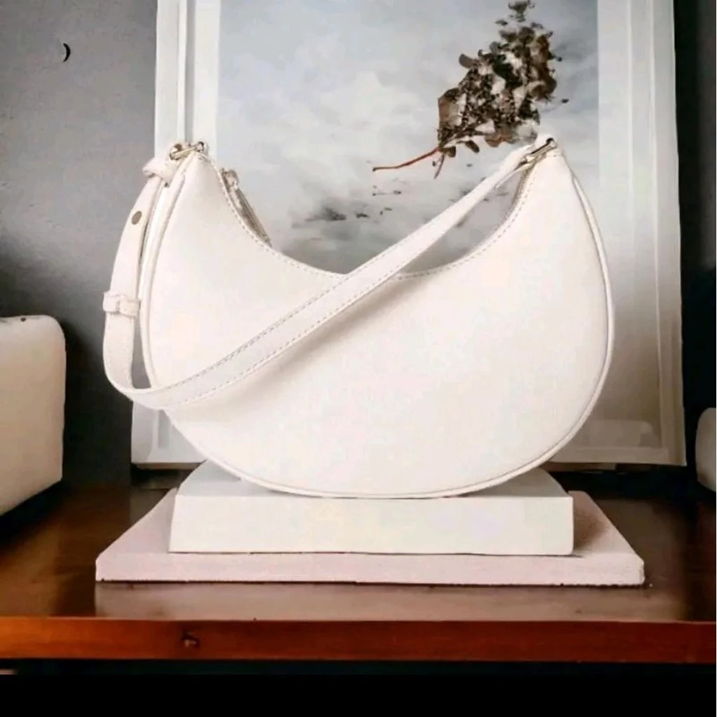 Women's Shoulder Bag | Women's shoulder bag, moon-shaped leather shoulder bag