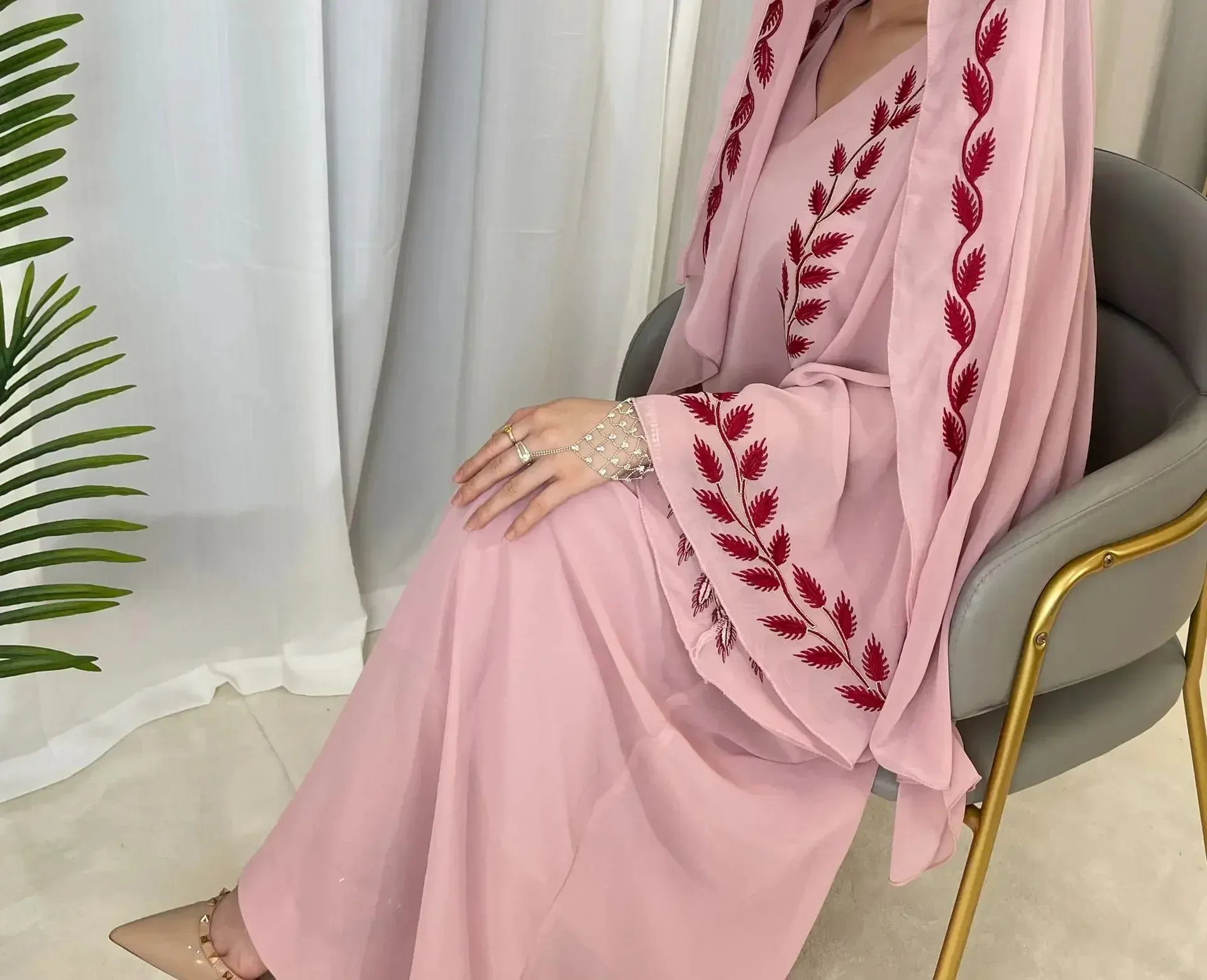 Abaya Muslim Eid untuk Wanita Pakaian Sulaman dengan Tudung Set 2 Keping Dubai Arab Jubah Panjang Maghribi Abaya Kaftan Tudung Cantik