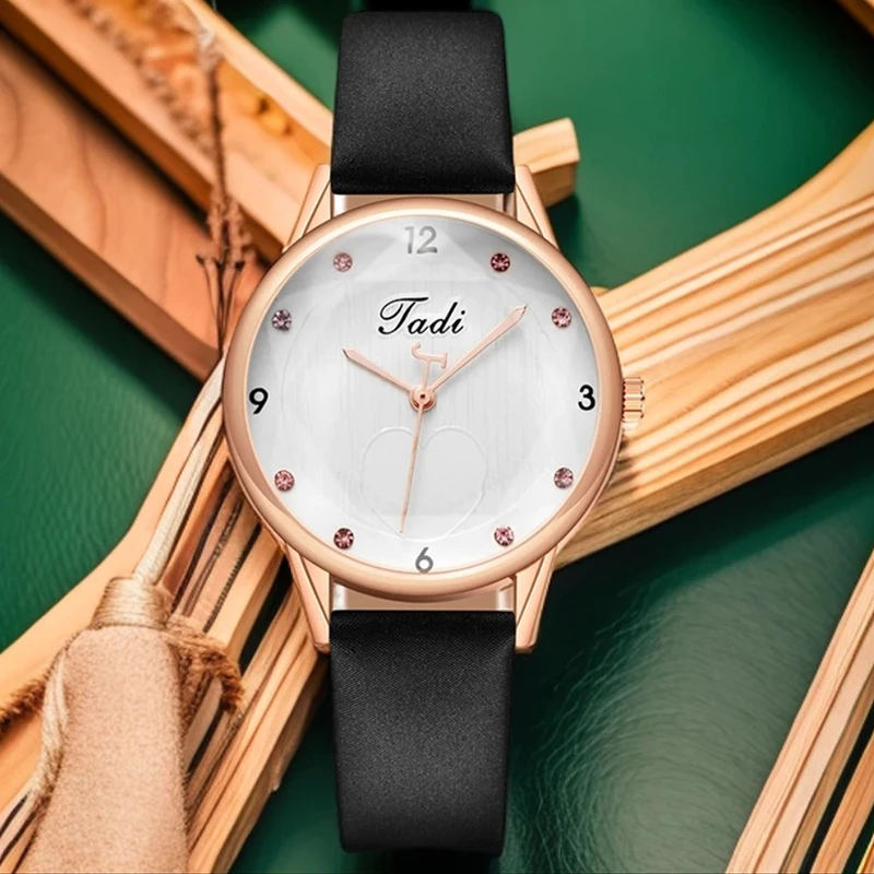 popular fashion diamond-studded heart colorful diamond women's watch with a leather strap for girls. Jam tangan wanita berlian