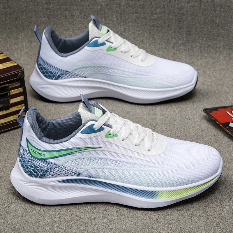 运动跑鞋 透气款 / Breathable running shoes