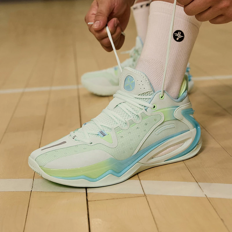 XTEP Light Attack 2.0-V3 Low-Cut Comfortable Breathable Non Slip Men Basketball Shoes