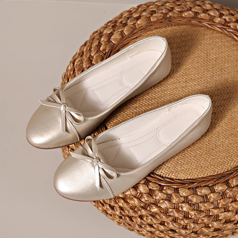Atikota Classic Bowknot Versatile Round-Toe Women Flat Shoes