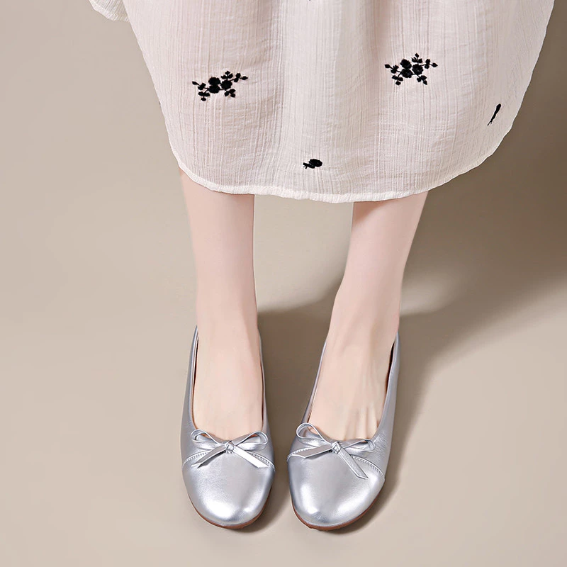 Atikota Classic Bowknot Versatile Round-Toe Women Flat Shoes