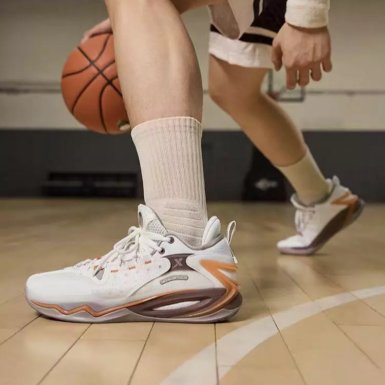 XTEP Light Attack 2.0-V3 Low-Cut Comfortable Breathable Non Slip Men Basketball Shoes