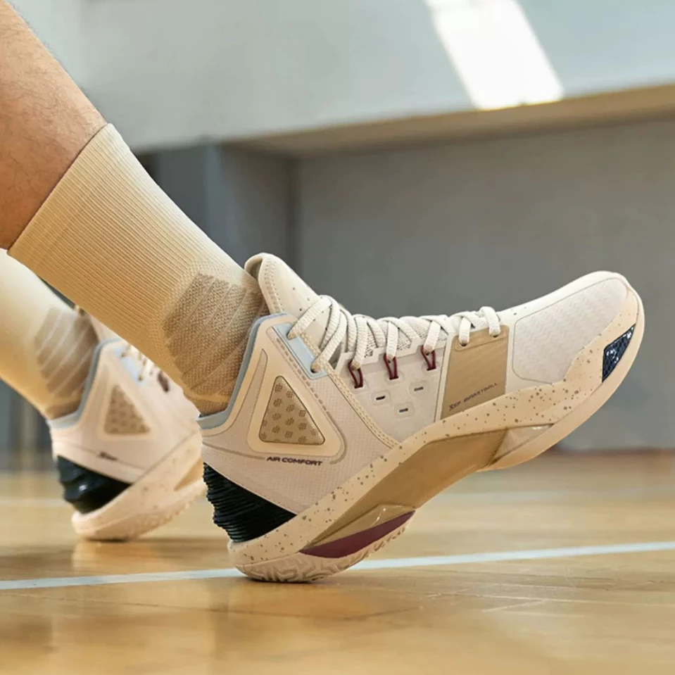 【XTEP】Qixi2.0 | Kasut Basketball Shoes Non slip Wear Resistant Sports Shoes High-top Shoes