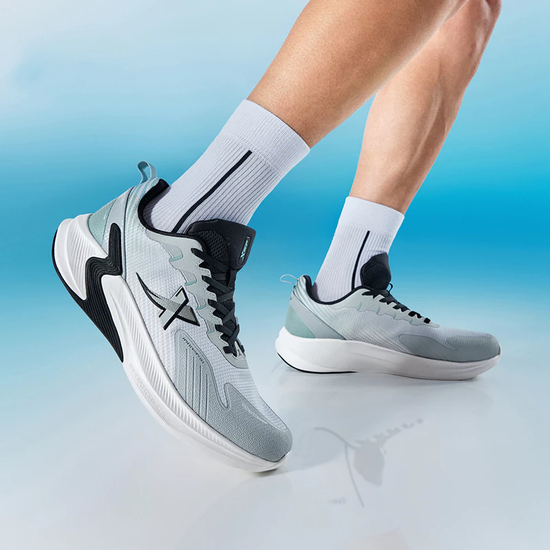 XTEP Rebound Wear-Resistant Comfortable Men Running Shoes