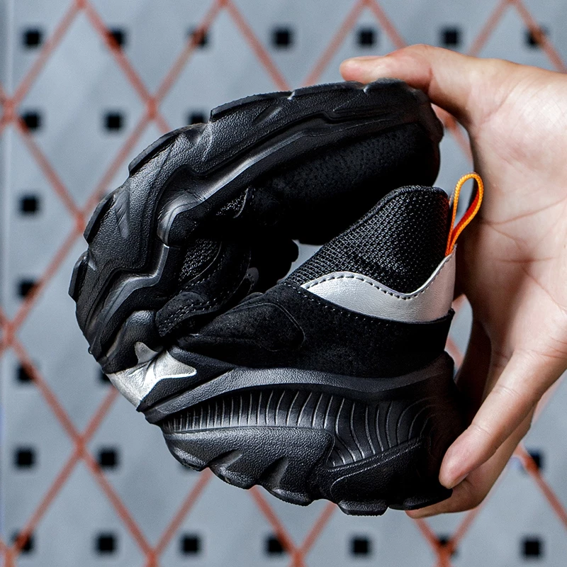 Tulldent Men Safety Shoes Steel Toe Anti-puncture Lightweight Breathable Safety Boots in Black