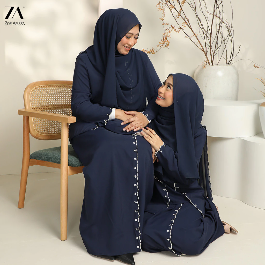 ZOE ARISAH ABYANA Kebaya Kurung Raya Sulam Moden Baju Kurung Plain Set Wanita Muslimah Classic One Viral 2025